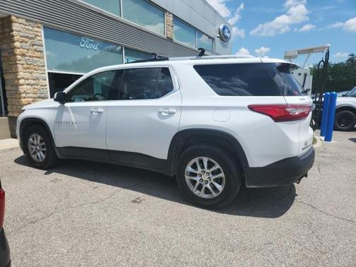 2018 Chevrolet Traverse LT Cloth