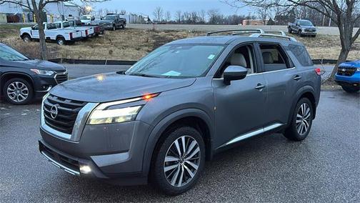 2022 Nissan Pathfinder Platinum 4WD