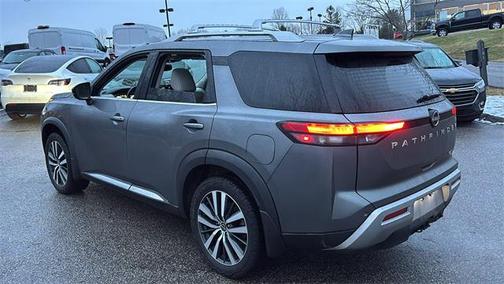 2022 Nissan Pathfinder Platinum 4WD