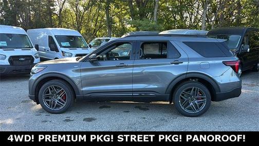 2025 Ford Explorer ST-Line