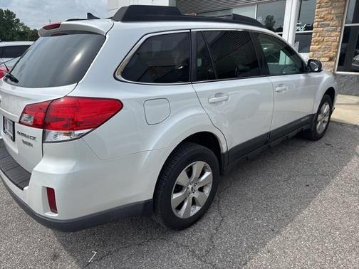 2011 Subaru Outback 3.6 R Limited
