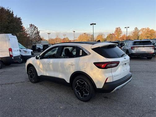 2026 Ford Escape Platinum