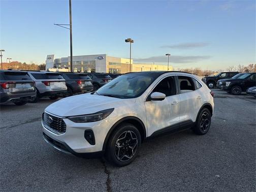 2026 Ford Escape Platinum