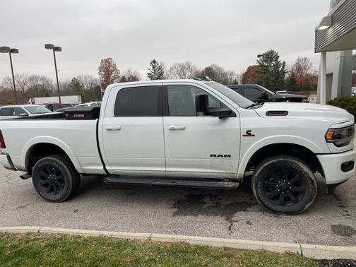 2022 RAM 2500 Laramie Crew Cab 4x4 6'4' Box