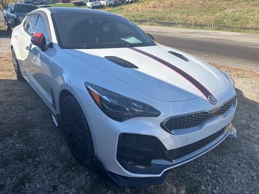 2020 Kia Stinger GT1