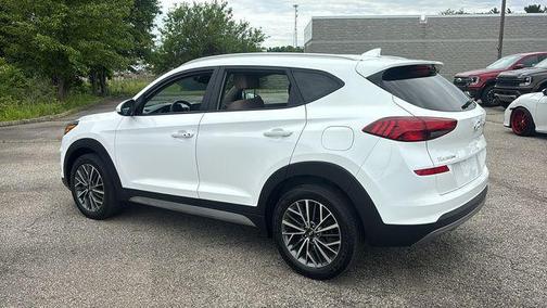 Dazzling White 2019 Hyundai TUCSON SE
