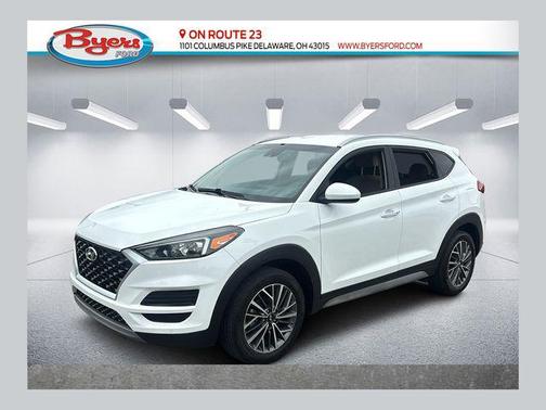 Dazzling White 2019 Hyundai TUCSON SE