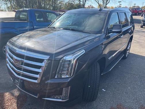 2017 Cadillac Escalade Luxury