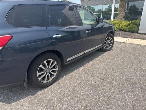 2015 Nissan Pathfinder SL