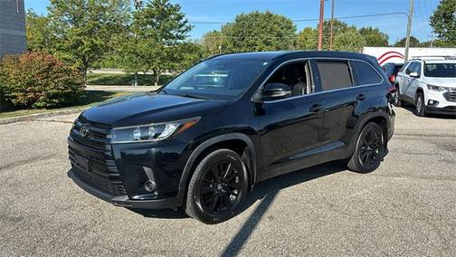 2019 Toyota Highlander SE