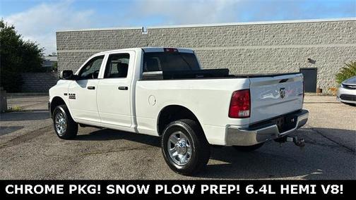 2018 RAM 3500 Tradesman Crew Cab 4x4 6'4' Box