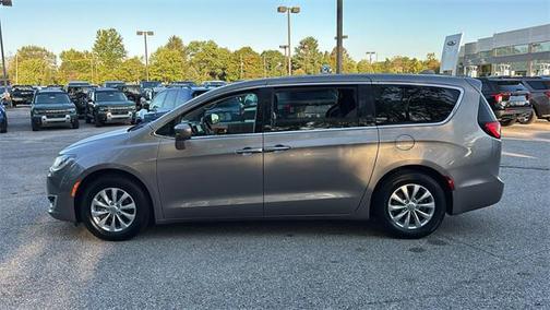 2018 Chrysler Pacifica Touring Plus