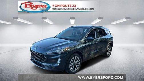 2022 Ford Escape Titanium