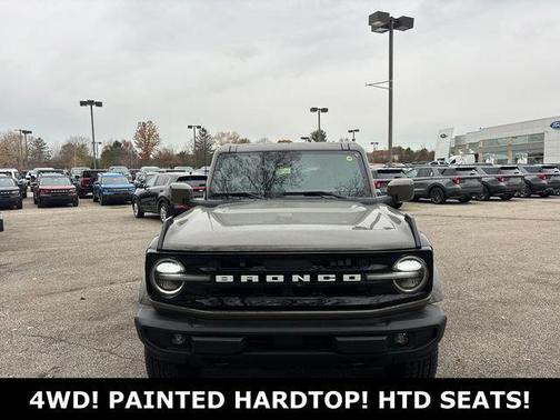 2025 Ford Bronco Outer Banks