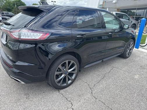 2018 Ford Edge Sport