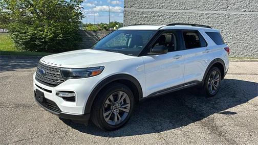 2024 Ford Explorer XLT