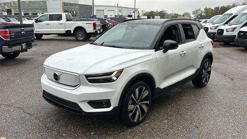 2022 Volvo XC40 Recharge Pure Electric P8 Twin Ultimate