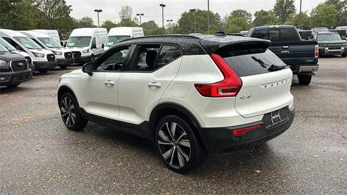 2022 Volvo XC40 Recharge Pure Electric P8 Twin Ultimate
