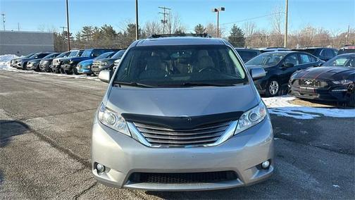 2016 Toyota Sienna XLE