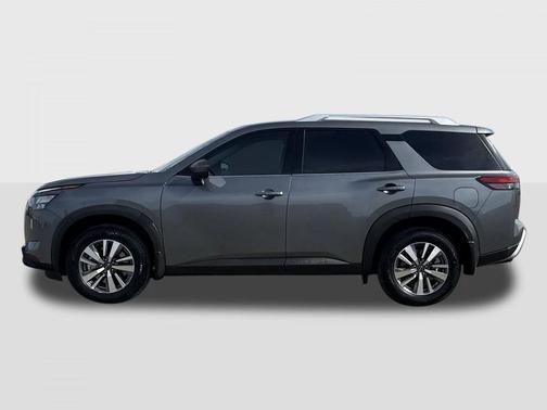 2025 Nissan Pathfinder SL FWD