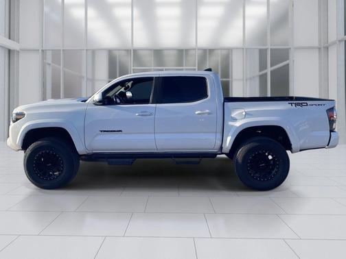 Super White 2021 Toyota Tacoma TRD Sport