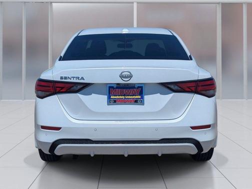 Aspen White Tricoat 2025 Nissan Sentra SV