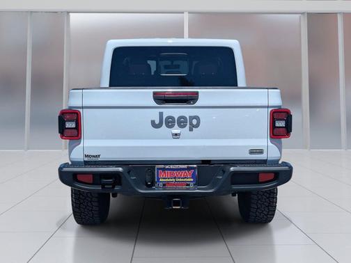 Bright White Clearcoat 2020 Jeep Gladiator Overland