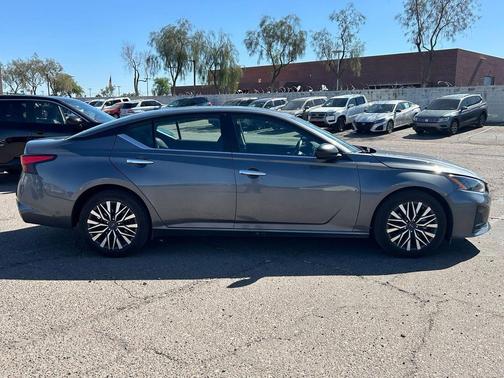 Gun Metallic 2025 Nissan Altima 2.5 SV