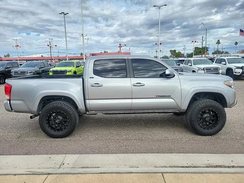 2017 Toyota Tacoma SR5