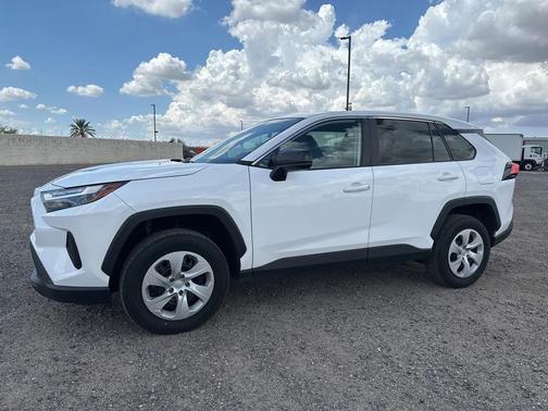 2024 Toyota RAV4 LE