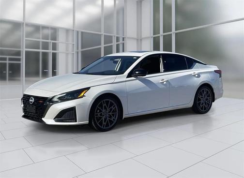 2024 Nissan Altima SR VC-Turbo FWD