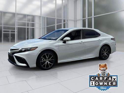 Ice Edge 2024 Toyota Camry SE
