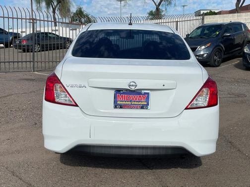 2016 Nissan Versa 1.6 S