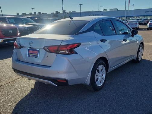 2025 Nissan Versa 1.6 S