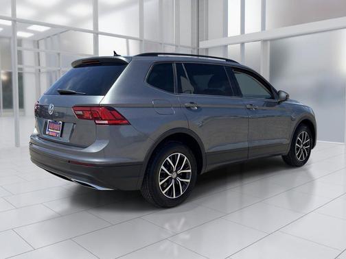Platinum Gray Metallic 2021 Volkswagen Tiguan 2.0T S
