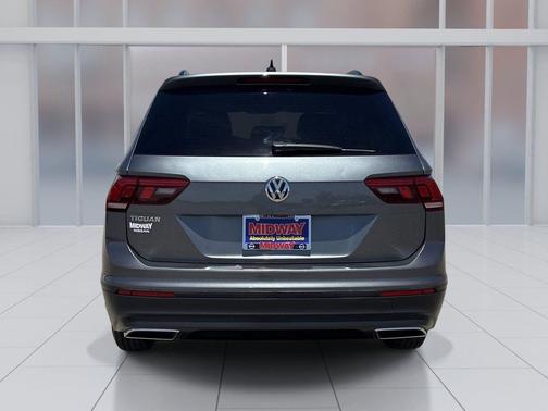 Platinum Gray Metallic 2021 Volkswagen Tiguan 2.0T S