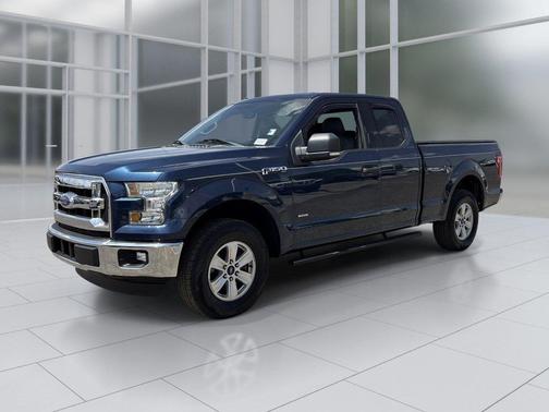 Blue 2016 Ford F-150 XLT