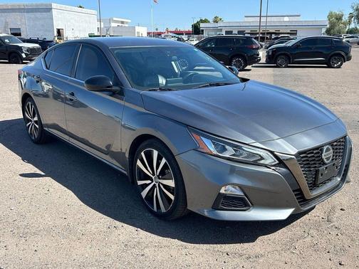 Gun Metallic 2022 Nissan Altima SR Intelligent AWD