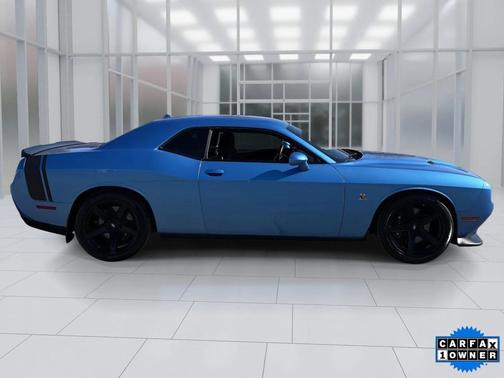 2016 Dodge Challenger R/T Scat Pack