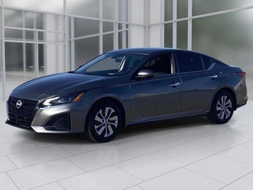 2023 Nissan Altima S FWD