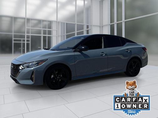 Atlantic Gray Metallic/Super Black 2024 Nissan Sentra SR