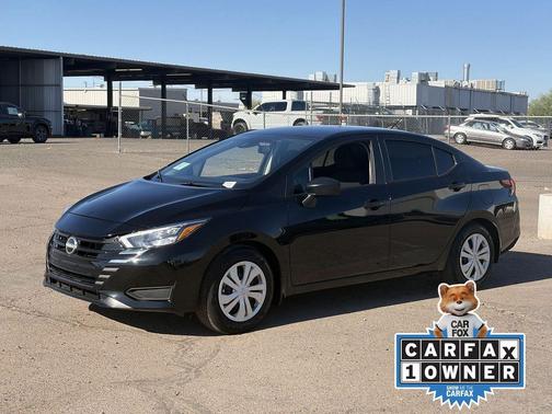 Super Black 2025 Nissan Versa 1.6 S