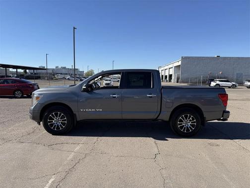 2020 Nissan Titan SV
