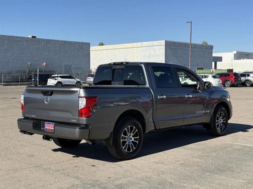 2020 Nissan Titan SV