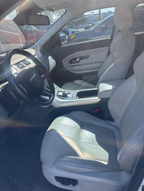 White 2017 Land Rover Range Rover Evoque SE