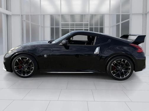2017 Nissan 370Z NISMO Tech