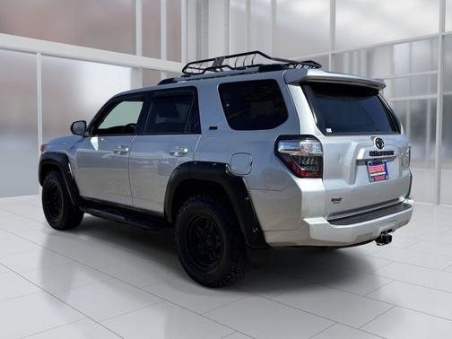 Classic Silver Metallic 2019 Toyota 4Runner SR5