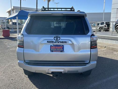 Classic Silver Metallic 2019 Toyota 4Runner SR5