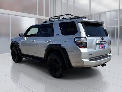 Classic Silver Metallic 2019 Toyota 4Runner SR5