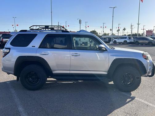 Classic Silver Metallic 2019 Toyota 4Runner SR5